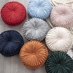Round decorative throw pillow