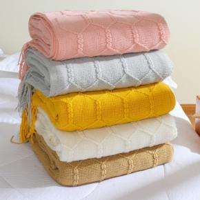 Knitted blanket