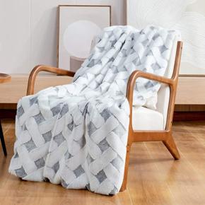 Double-Layer Thickened faux rabbit fur Blanket New Foreign Trade Solid Pattern Woven Blanket Children's Nap Sofa Cover Blanket