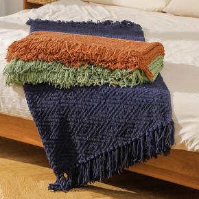Wholesale Comfortable Adult Sofa Travel Breathable Solid Acrylic Custom Lightweight Knitted Throw Blanket With Tassels
